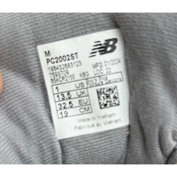 New Balance 2002R Toddler Sneakers Gray Silver Mesh Suede Size 1 - Picture 8 of 8